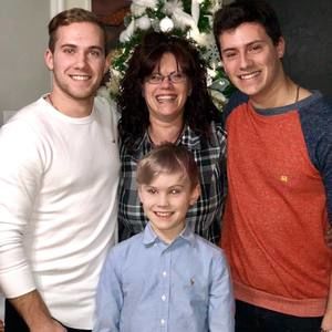 Meet your Posher, Annie